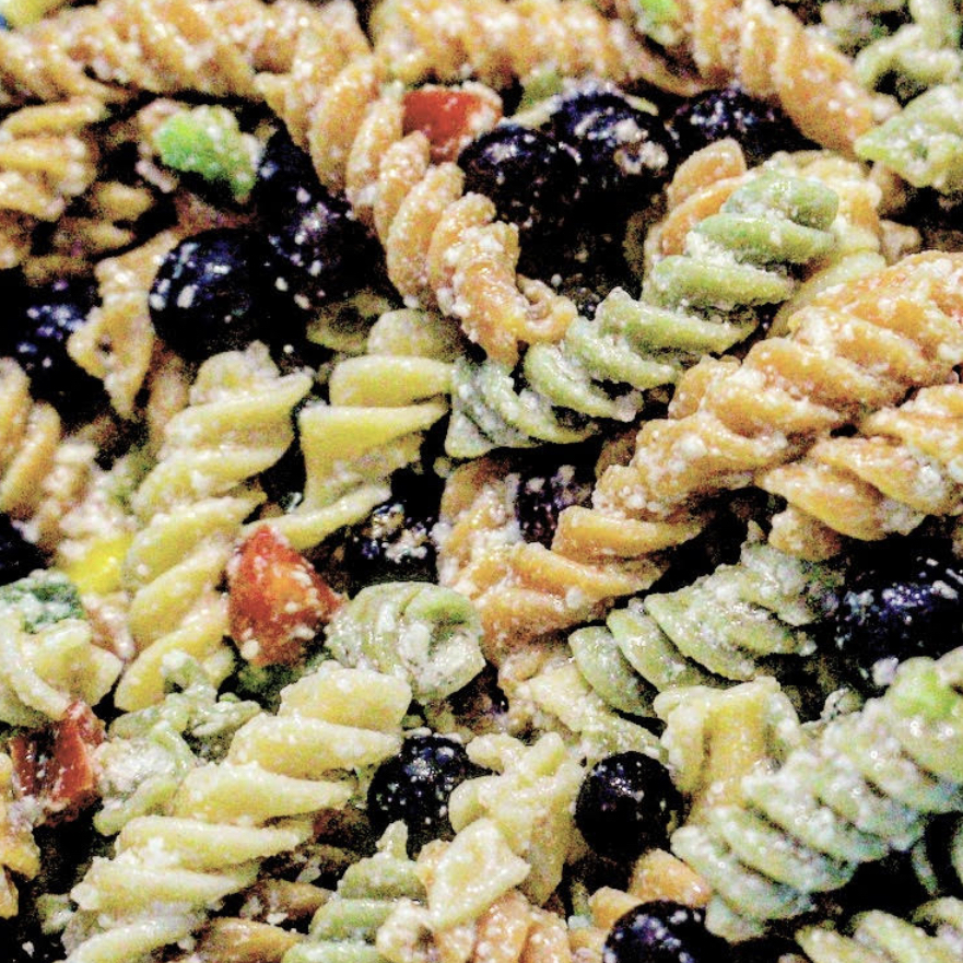 Blueberry pasta salad